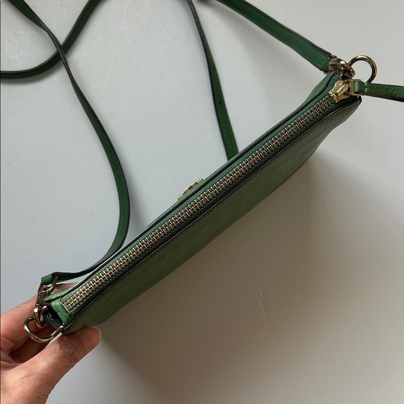 Tory Burch Vibrant Green Crossbody Bag - Picture 5 of 14